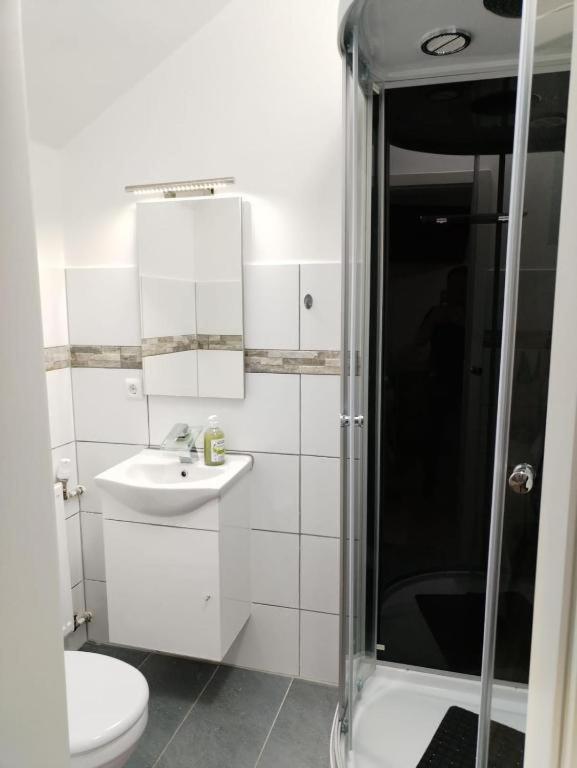 Hotel 24 Bilstein Eksteriør bilde